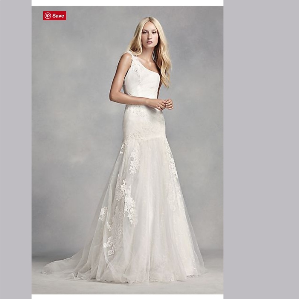 NWT Vera Wang One Shoulder Lace Wedding Dress